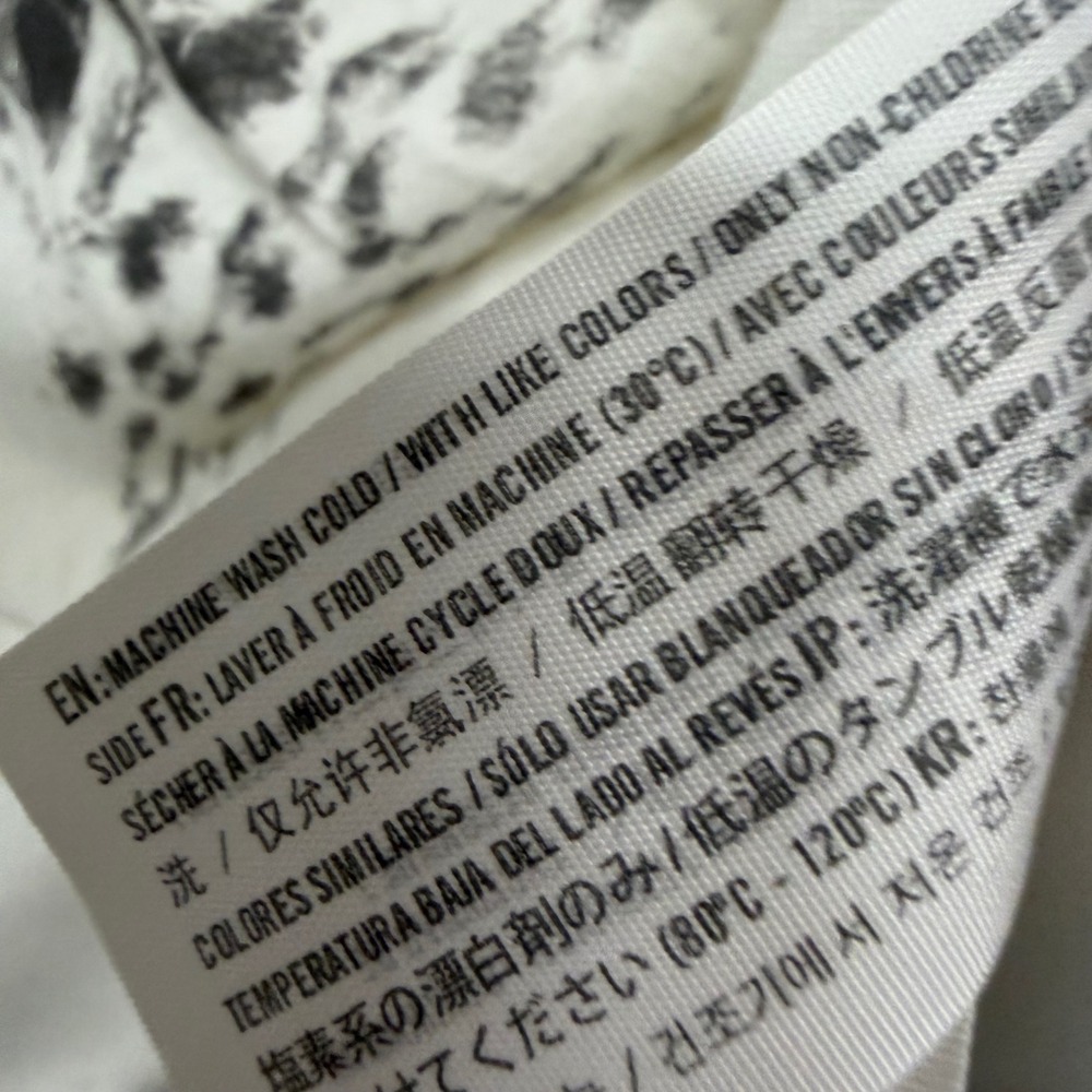 Hollister White‎ Graphic T Shirt Women's Small Leopard Floral Print V Neck Y2K - Picture 8 of 9